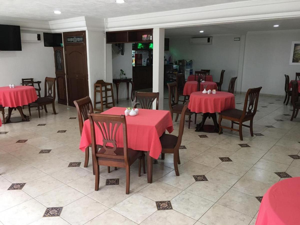 גואדלחארה Hotel Casino Plaza מראה חיצוני תמונה