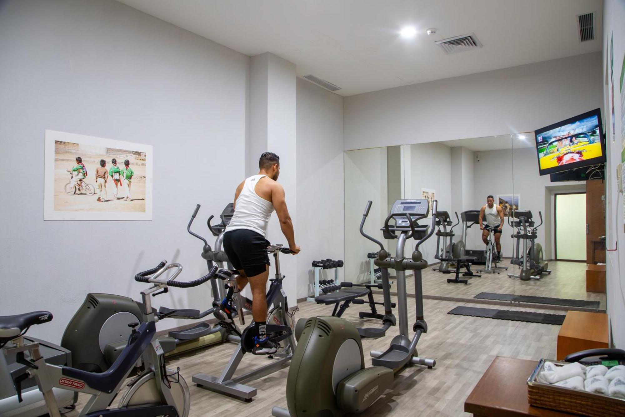 גואדלחארה Hotel Casino Plaza מראה חיצוני תמונה